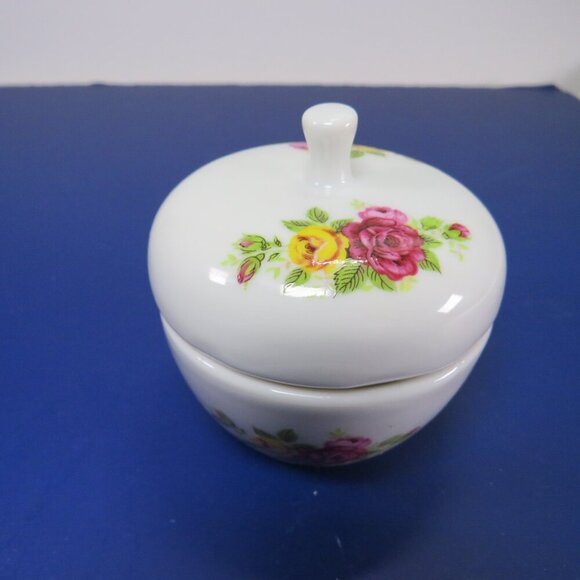 White w Roses Porcelain Trinket Dish with Lid - Picture 1 of 12